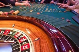 Kartu fitur Meja Blackjack untuk dewasa